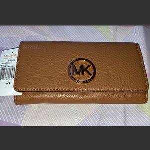 Michael Kors Fulton Carryall Luggage Wallet